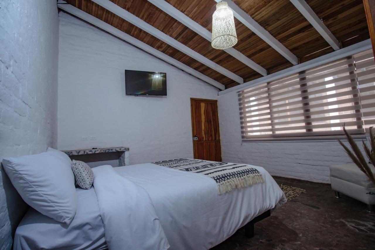 Rustic Quinta La Aurora Bed & Breakfast Baños Eksteriør bilde